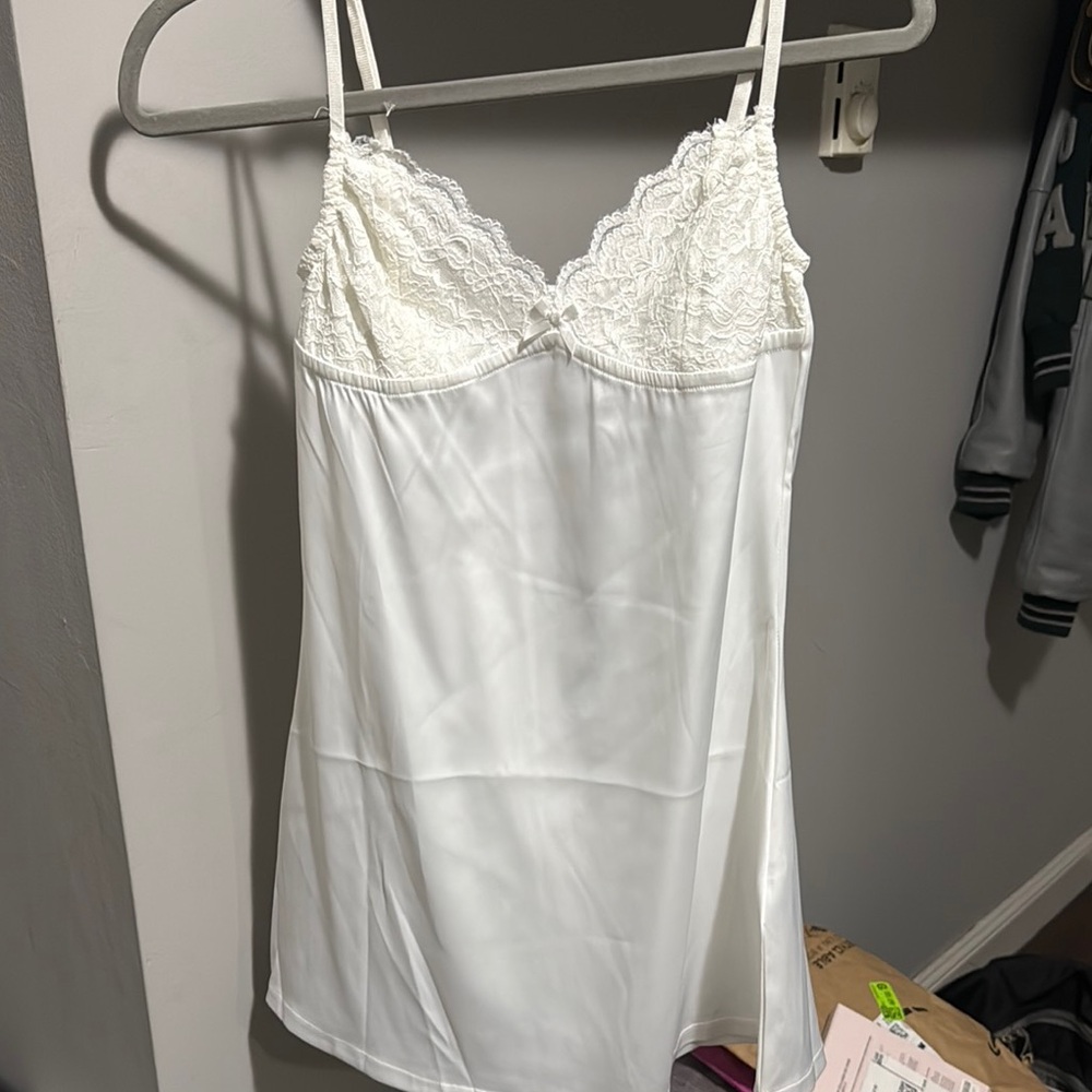 Elegant White Lace dress